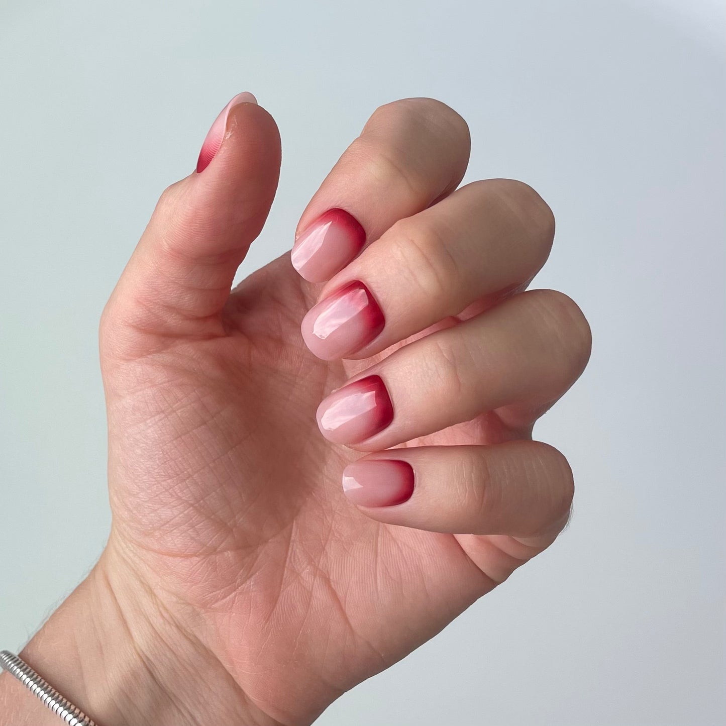 Bare minimum false press-on nails for spooky season. Bloody look. Salon quality. Easy to apply and remove. Non-damaging and reusable.