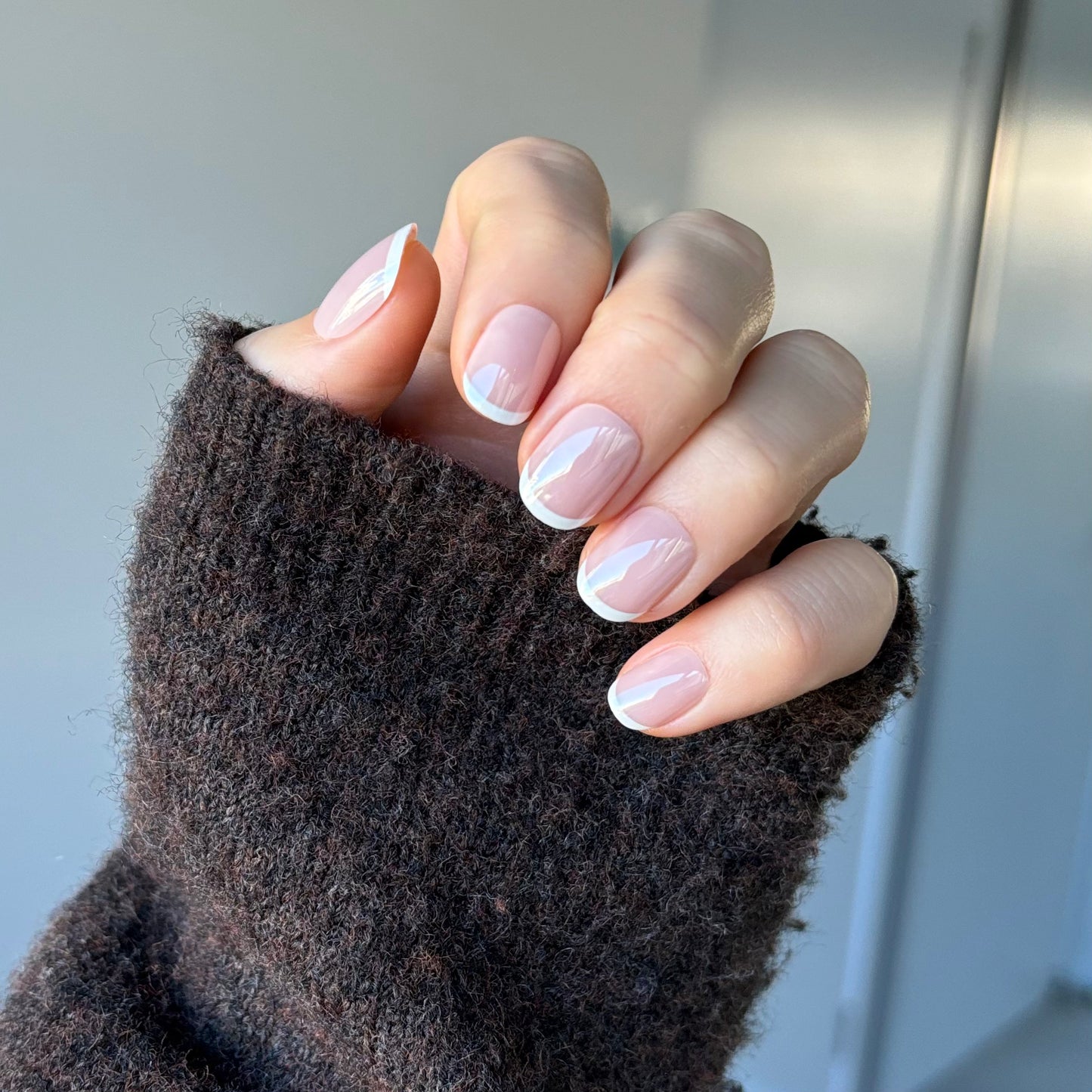 Candy Claws brûlée (extra-short) salon-quality reusable false nails. Easy application and removal. Non-damaging and long-lasting.