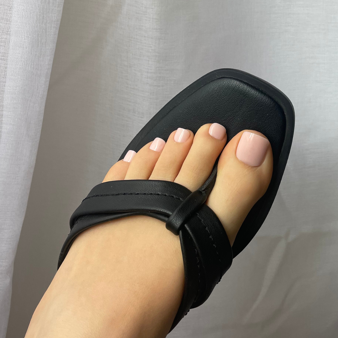 bare minimum (pedi)